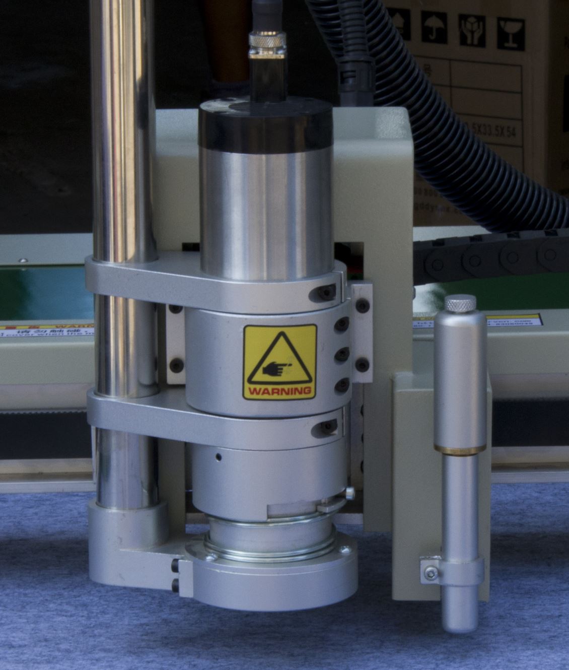 中国服装模板机卡维造！